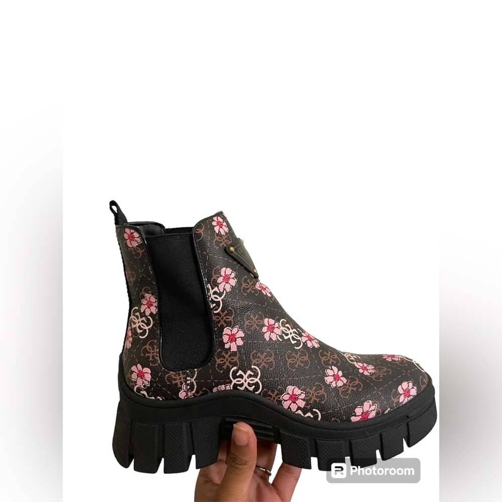 Guess Womens Hestia Faux Leather Booties Chelsea Boots